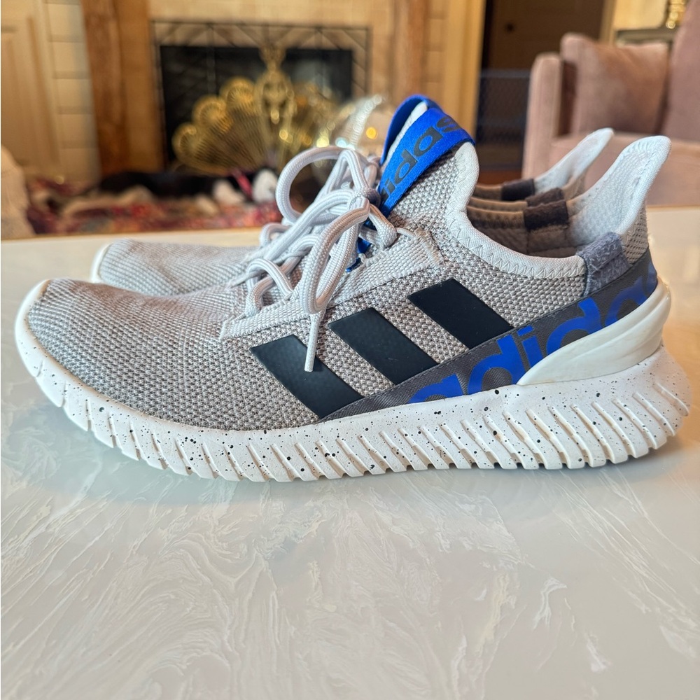 Men’s Adidas 10.5